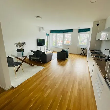 Apartment Moderan Apartman I Sigurna Besplatna Garaza Sarajevo